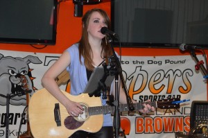 Ashlynne Vince performs at Trappers Sports Bar